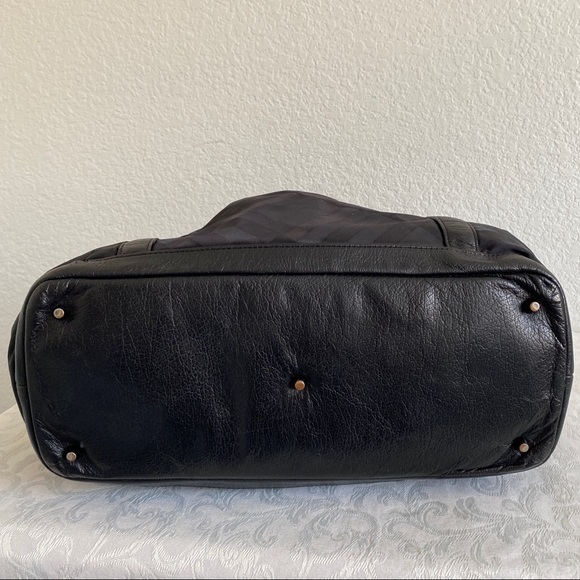 Burberry check multi purpose large nylon bag - Picture 7 of 14